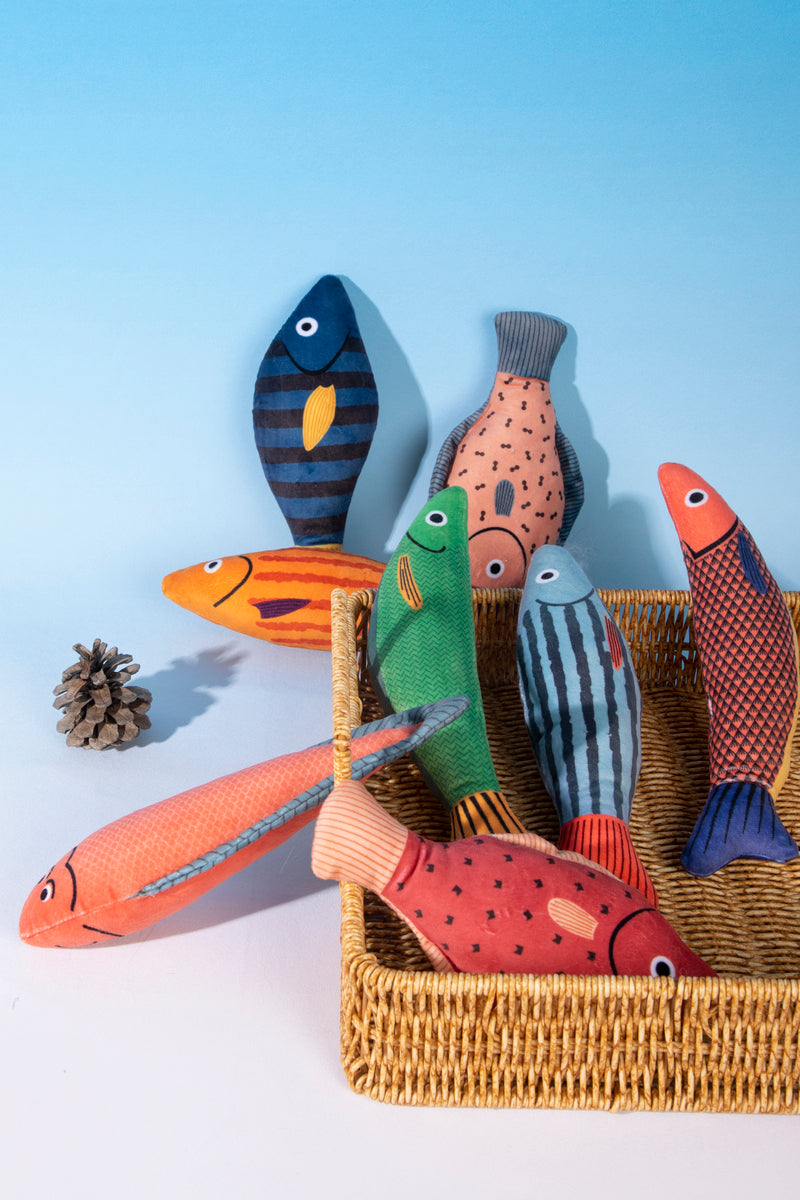 HiDREAM Tiger Snapper Blue Fish Catnip Toy With Bell