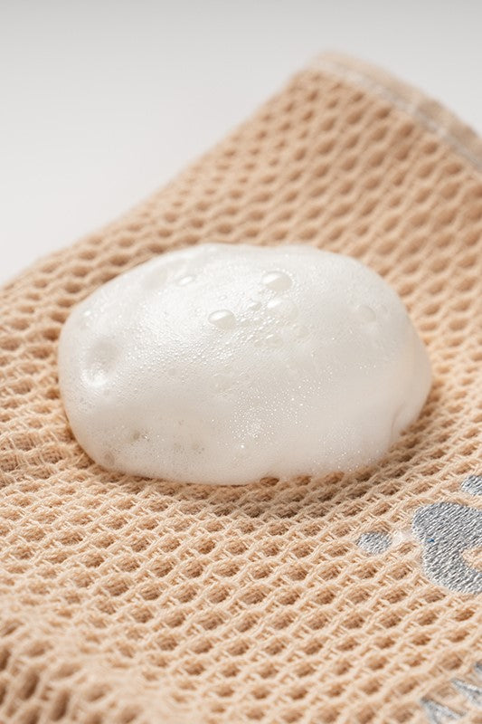 Amo Petric Coconut Oil No-Rinse Foaming Pet Shampoo for Dogs & Cats 200ml