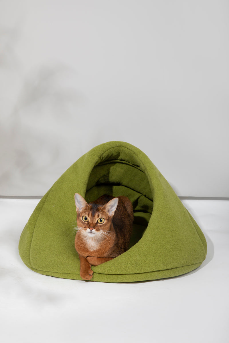 HiDREAM Cozy Fleece Semi-Enclosed Pet Bed For Dogs & Cats